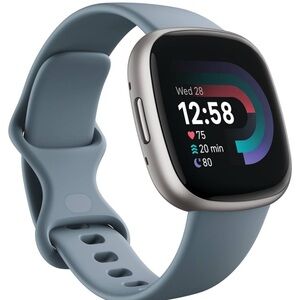 Vera 4- Fitbit- brand new!